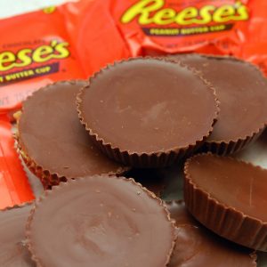 Choose Between Sweet and Salty Snacks and We’ll Guess Your Current Relationship Status Reese\'s Peanut Butter Cups
