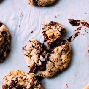 Am I A Morning Or Night Person? Warm chocolate chip cookies