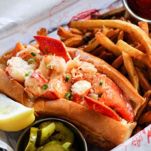 NYC Trip Planning Quiz 🗽: Can We Guess Your Age? Lobster roll