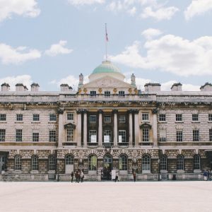 Plan a Trip to London If You Want to Know When You’ll Meet Your Soulmate ❤️ Somerset House